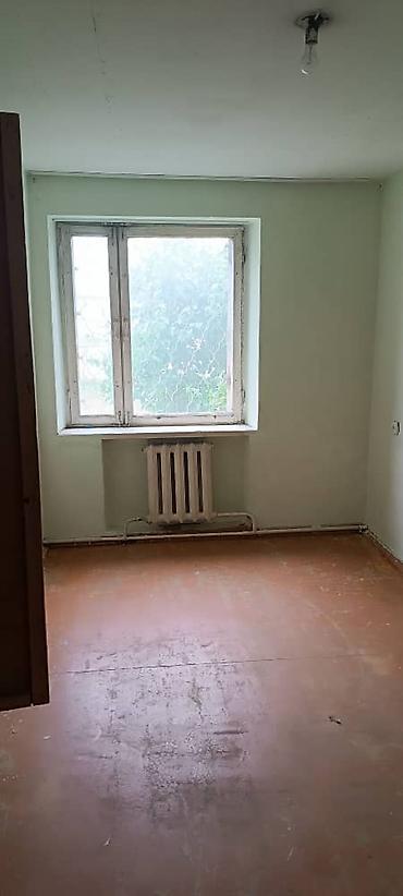 санузла: 3 комнаты, 76 м², 1 этаж, Старый ремонт — 2