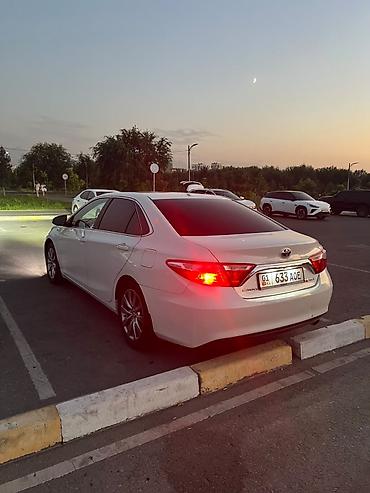 ev: Toyota Camry: 2016 г., Гибрид, Седан — 3