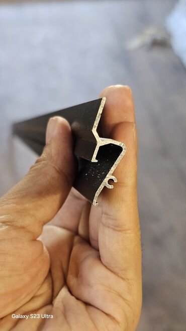 Аксессуары для осветительных приборов: Теневой и парящий профиль для натяжных и ГКЛ потолков. теневой 180сом at lalafo.kg — 2 Аксессуары для осветительных приборов: Теневой и парящий профиль для натяжных и ГКЛ потолков. теневой 180сом — 2