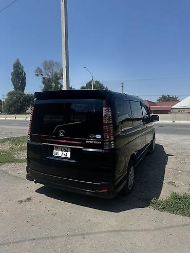 минивэн: Honda Stepwgn: 2004 г., Минивэн — 4