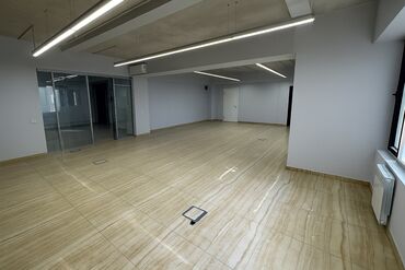 в офис: Сдаю Офис, 127 м², В бизнес центре, С отдельным входом, С отдельным сан узлом, С системой безопасности