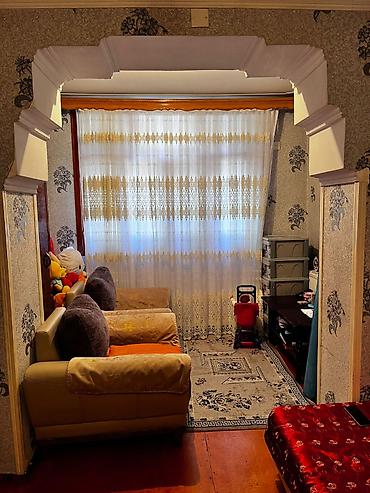 kupça: Sumqayıt, 3 otaqlı, Köhnə tikili, 70 kv. m — 1