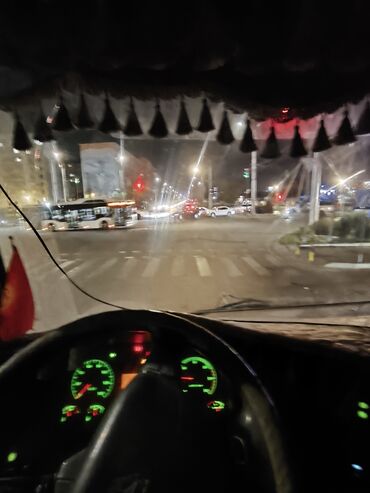 Другие автомобили: Продаётся самосвал 6x4 Howo (Sinotruk) белого цвета. Основные — 9