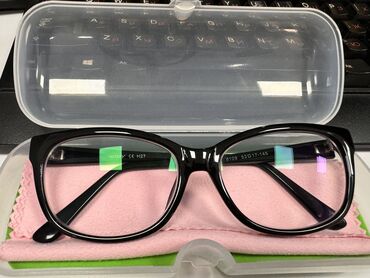 очки от зрения: Продаю очки от компьютера. Защита зрения от голубых лучей экрана