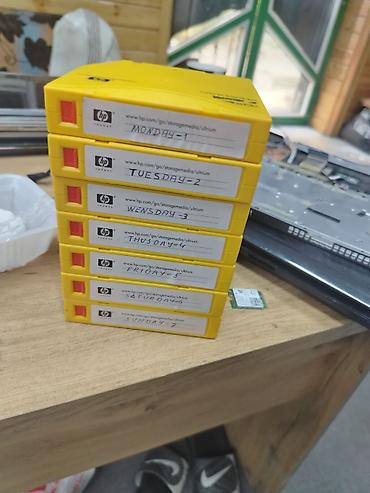Noutbuk komponentləri: HP LTO-3 Ultrium maqnit lentləri – C7973A, 800 GB RW Məhsulun — 2