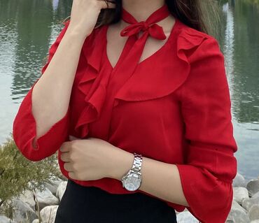 zhenskaya bluza v goroshek: Rəng - Qırmızı