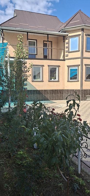 Продажа домов: 6 комнат, 200 м², 5 соток, Бишкек, Алтын-ордо ж/м Собственник — 2