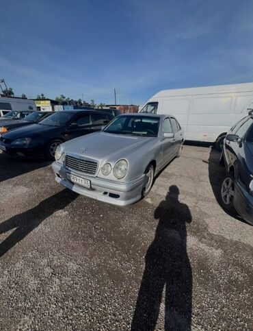 дом на колесах купить бу: Mercedes-Benz 220: 1995 г., 2.3 л, Механика, Бензин, Седан