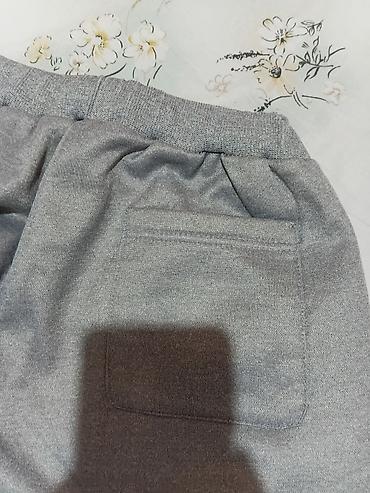 Komplet trenerke: Sivi trenerka komplet (jakna + donji deo) m veličina - Materijal — 6