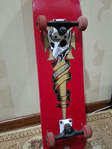 Skateboard – qrafik dizaynlı, tam komplekt - Rəng: qırmızı gövdə, alt