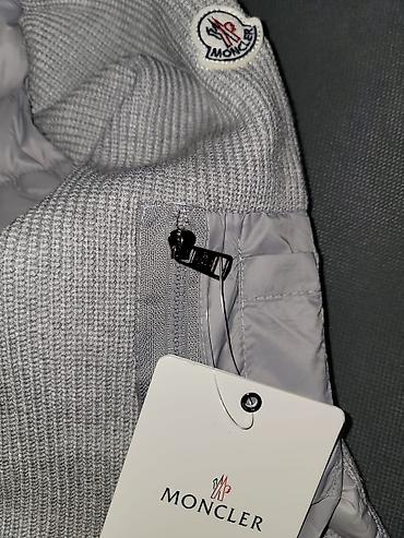 Верхняя одежда: Moncler – кардиган, серый цвет. Продаю потому что размер не подошёл — 4