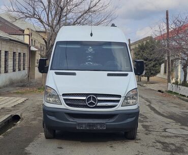 kon traktor: Mercedes-Benz Sprinter: 3.2 l | 2008 il Mikroavtobus