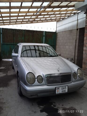 мерс 2 2 124: Mercedes-Benz E 240: 1999 г., 2.4 л, Механика, Бензин, Седан