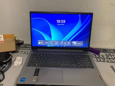 ультратонкий ноутбук: Ноутбук, Lenovo, 8 ГБ ОЗУ, Intel Core i5, 15.6 ", Б/у, Для несложных задач, память SSD