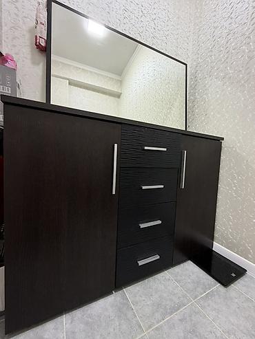 standing mirror: Набор мебели для спальни: 1) Шкаф-купе темный, трехдверный 17000 - — 2