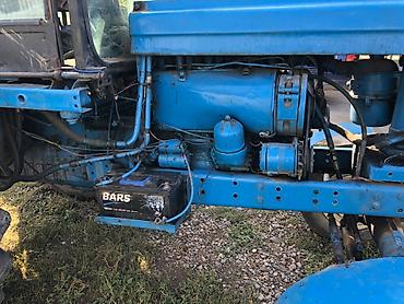 Traktorlar: Traktor T-28 Bütün senedleri qaydasındadır, rul gidravlikdir. Most — 12