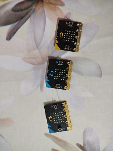oukitel p1: BBC micro:bit v1 mikrokontroller lövhələri – 3 ədəd - 5x5 LED matris — 1