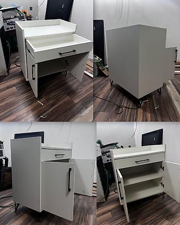 kafe divanı: Restoran ucun Steyşn 110 azn hər tərəfi Laminatdır teze kimidir.Unvan — 5