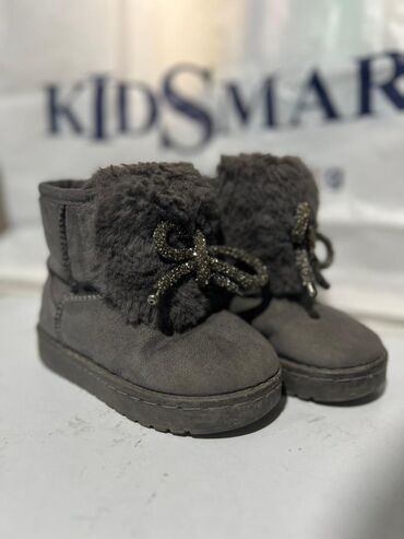 Детская обувь: Угги, натуралка, состояние хорошее, 24 размер, 500 сом