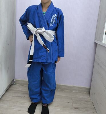 форма для охрана: Кимоно для Джиу Джитсу в хорошем состоянии. Длина по спине 57 см