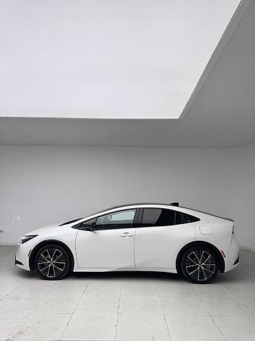2023: Toyota Prius: 2023 г., 2 л, Вариатор, Гибрид, Лифтбек — 4