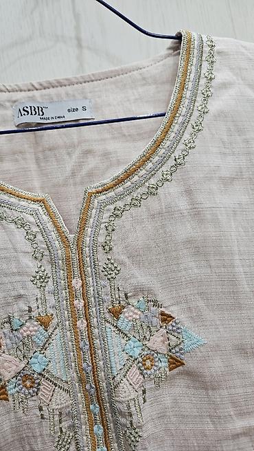 Другая женская обувь: Классные платья с вышивками, в наличии 2 штуки, привезли с Дубая — 10