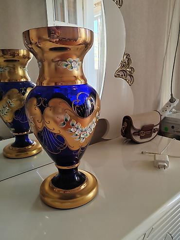 Bir vaza, Bogem şüşəsi