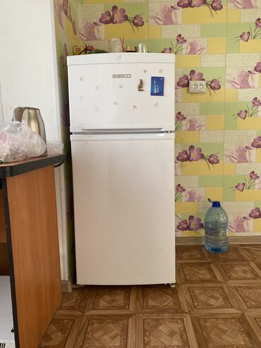 холодильник промышленый: Холодильник Beko, Б/у, Двухкамерный
