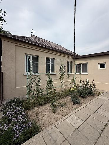 Продажа коттеджей и домов: 📍В Сокулуке продается дом расположенный на участке 15 соток 🏷️Об — 3