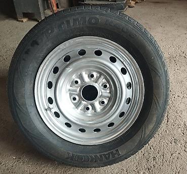 mercedes benz disk: 2 ədəd Mercedes Benz təkər şini və 1 ədəd Mercedes Benz təkəri.Hər 3 - — 4