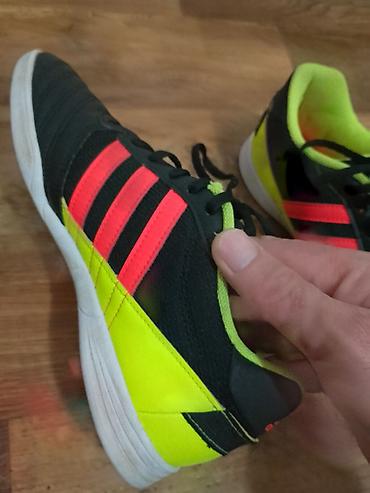 Kopačke: Adidas Sala patike za fudbal br 38 - Model: Adidas Sala (oznaka — 10