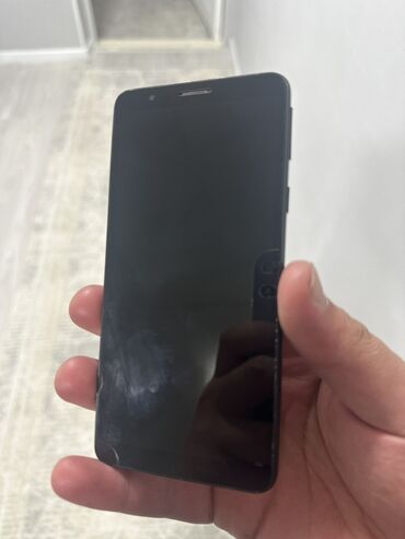 купить cubot max 5: Samsung Galaxy A01 Core, Б/у, 16 ГБ, цвет - Черный