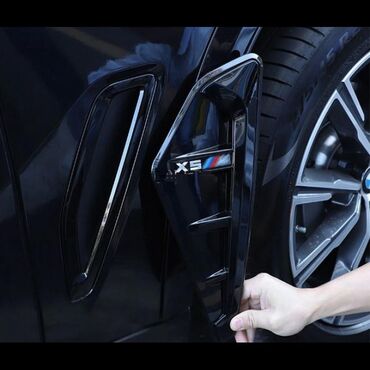 Декоративные накладки: Продаю жабры на BMW G05 X5 в стиле X5M Новые, запечатанные, 3 шт