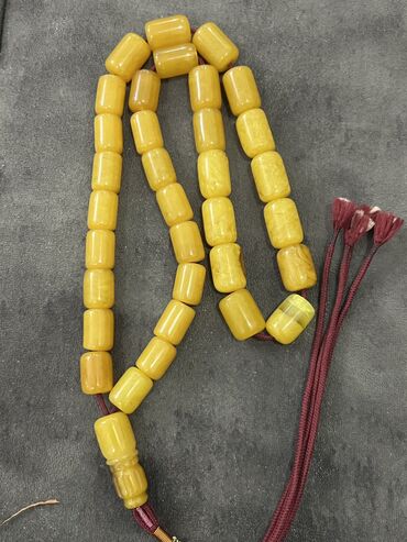 Təsbehlər: Salam çox qədimi 33 dənəli Şirə yağbal kehreba satiram basi cixan — 8