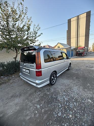 Продажа авто: Honda Stepwgn: 2002 г., 2 л, Автомат, Газ, Универсал — 2
