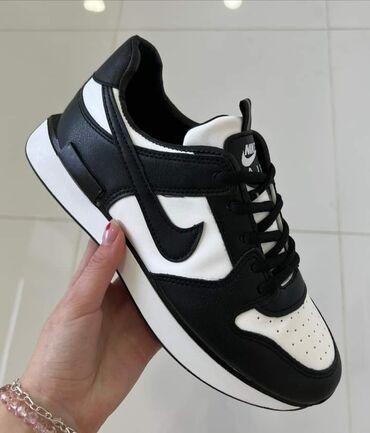 Women's Sneakers and athletic shoes: 41 — 24