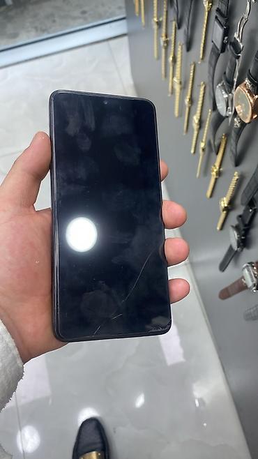 ucuz qiymətə telefon: Salam yaxşı vezyetdedi sadəcə arxa kameran üz şüşəsi yoxdu amma cəkir — 3