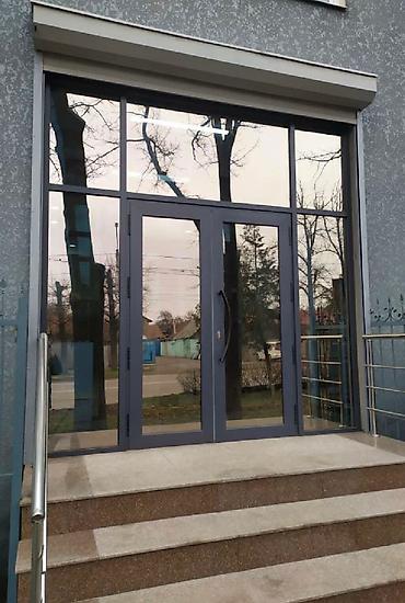 Окна на заказ: Алюминиевое окно на заказ, Тип окна: Фасадные, Форточка, Балконные, Бесплатная установка, Без рассрочки — 3