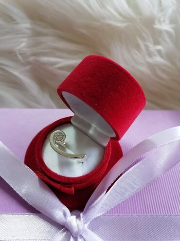 Prstenje: Cena 1200din — 2