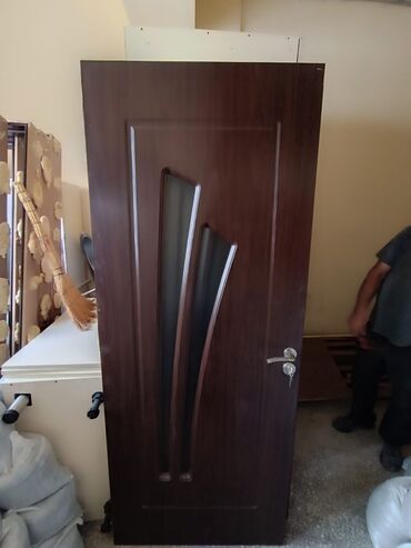 tecili generator satiram: Qonaq otağı üçün İşlənmiş Otaq qapısı 90x205 sm Zamok ilə, Ünvandan götürmə