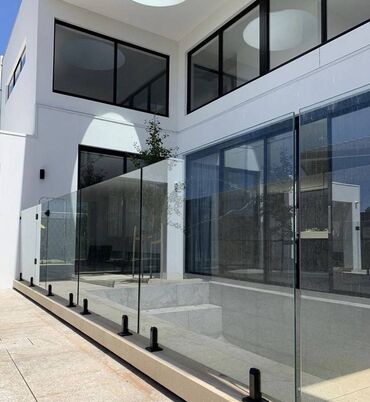 Pilləkən məhəccərləri: Alüminium və Şüşə Məhəccərlər 🔹 Alüminium və Şüşə Məhəccərlər – — 7