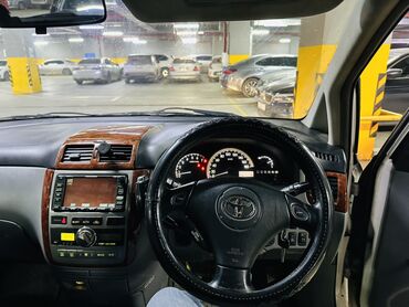 Toyota: Toyota Ipsum: 2003 г., 2.4 л, Автомат, Бензин, Минивэн — 8