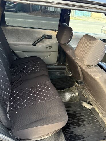 Volkswagen: Volkswagen Passat: 1990 г., 1.8 л, Механика, Газ, Универсал — 9