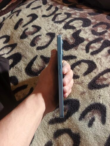 Redmi: Xiaomi Redmi Note 12 (mavi rəng) - 6,67" AMOLED displey, mərkəzdə — 12