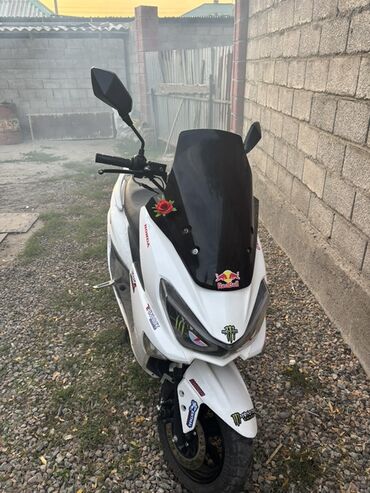 эндуро мотоцикл бишкек: Макси-скутер Honda, 150 куб. см, Бензин, Б/у
