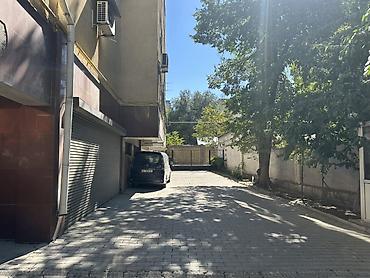 Ковры и паласы: ПРОДАЁТСЯ ЭЛИТНАЯ 4-КОМНАТНАЯ КВАРТИРА — 150 м² 📍 Район Филармонии — 19