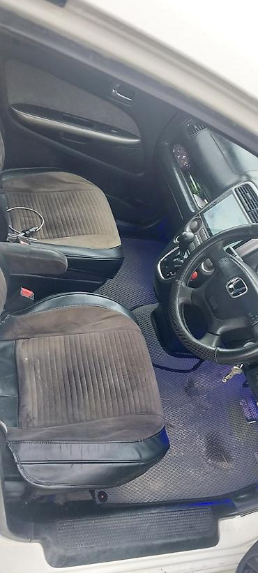 tourer v салон: Honda : 2002 г., Автомат, Хэтчбэк — 2