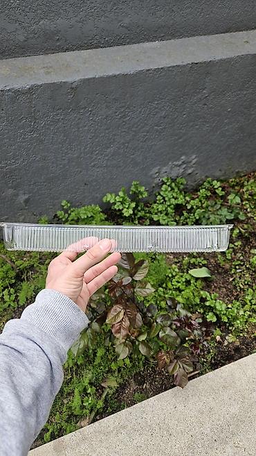 Tullantı qabları: Suşi və şirniyyat qoymaq üçün plastik qablar. 25 karobkadı. Hamısı — 3