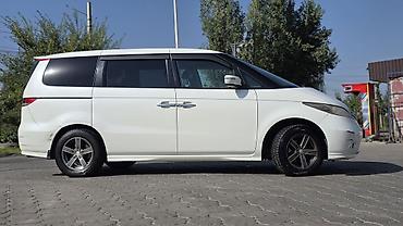 всесезонка: Honda Elysion: 2004 г., 2.4 л, Автомат, Бензин, Минивэн — 5