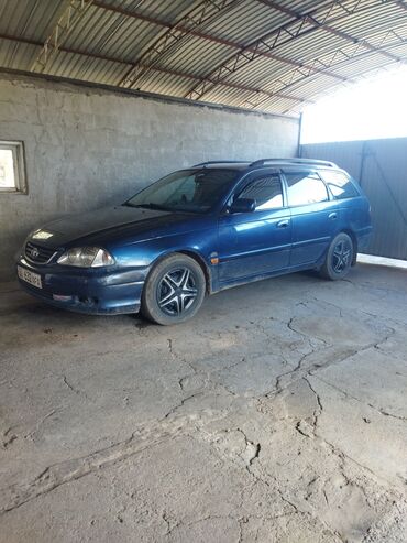 шыны на ниву: Toyota Avensis: 2003 г., 2 л, Механика, Дизель, Универсал